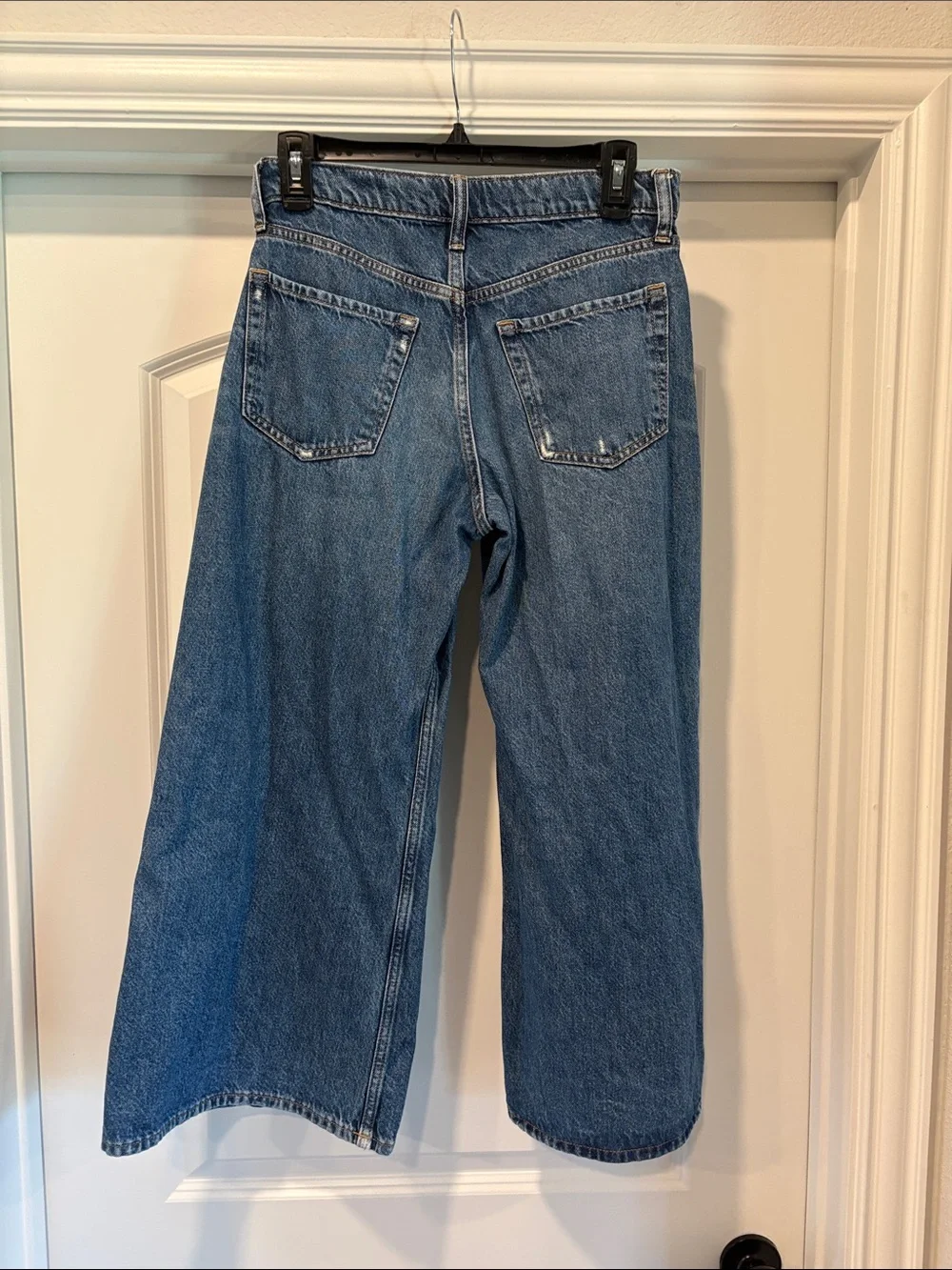 GAP Baggy Jeans in Medium Blue Denim